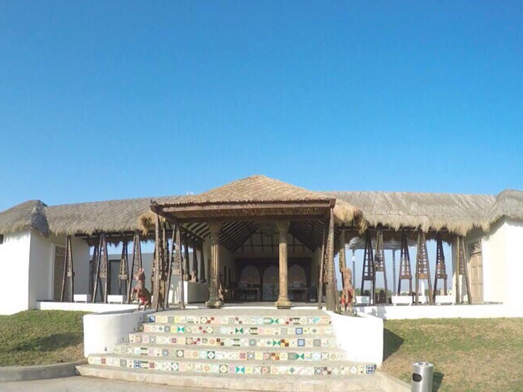 Serena Beach Resort Mandvi  Ngoại thất bức ảnh