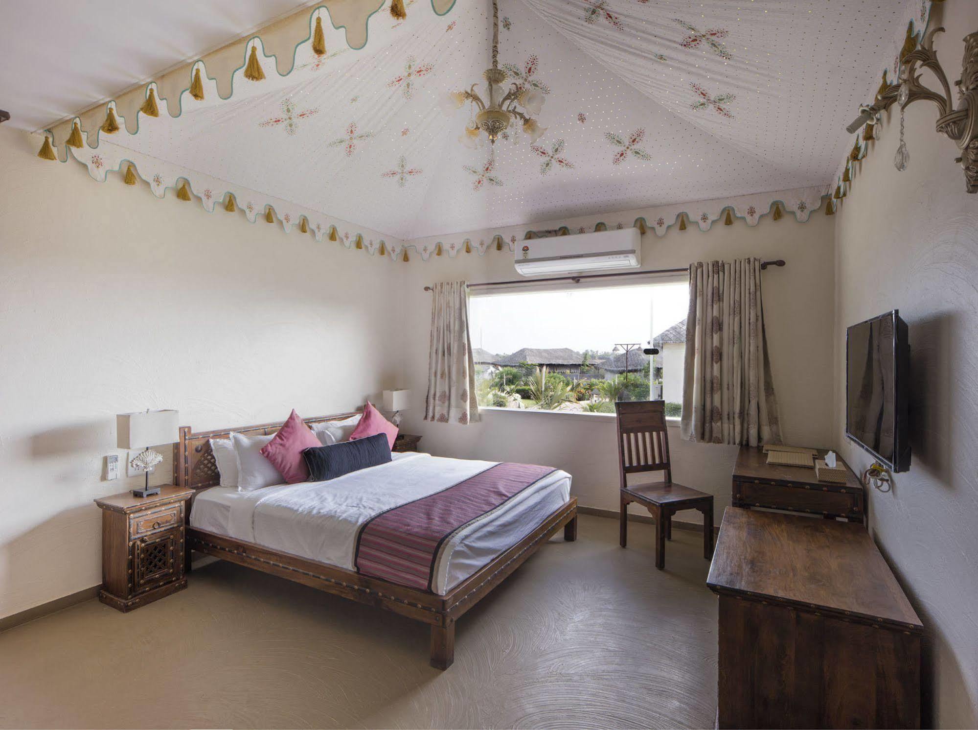 Serena Beach Resort Mandvi  Ngoại thất bức ảnh
