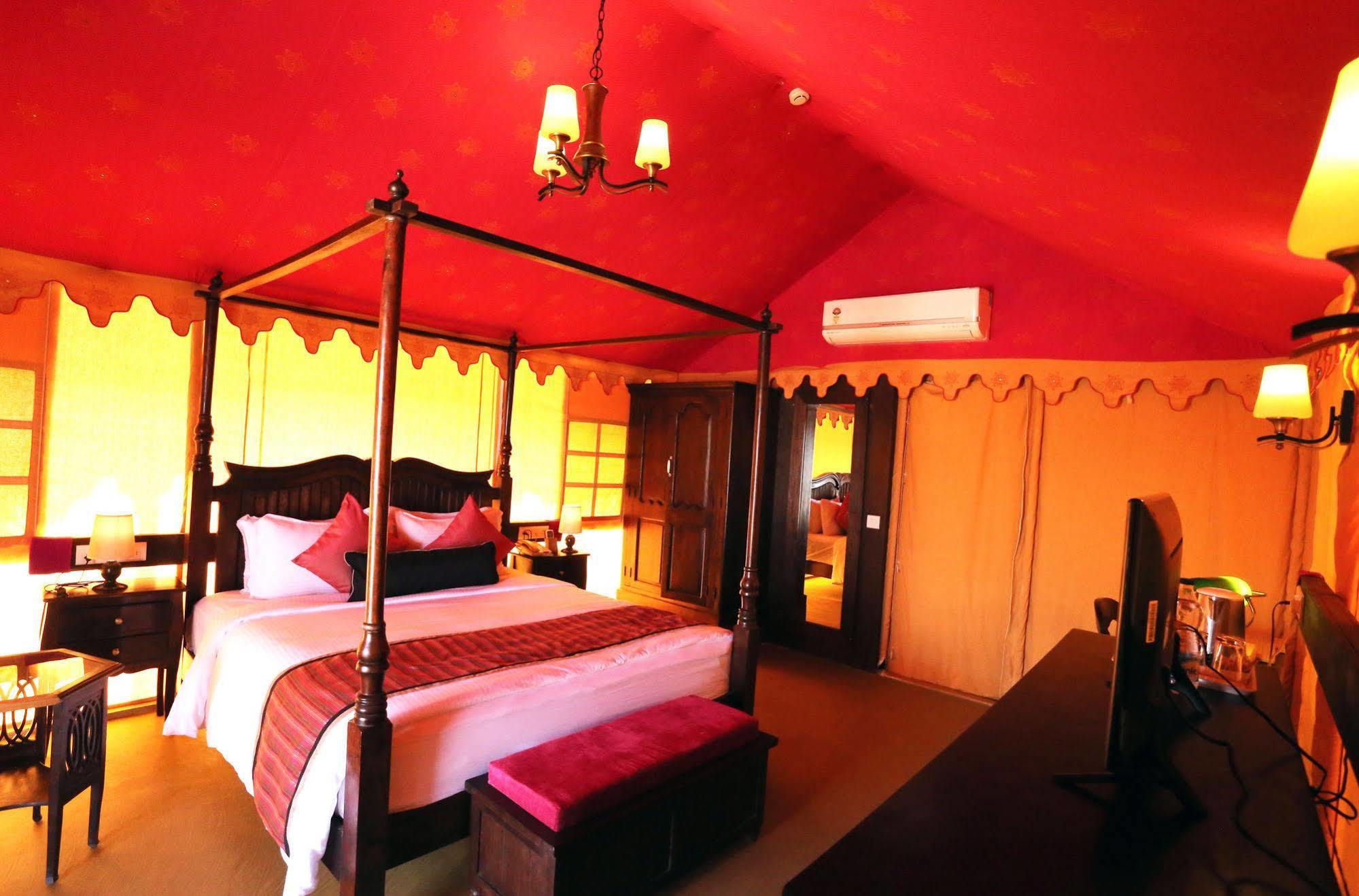 Serena Beach Resort Mandvi  Ngoại thất bức ảnh